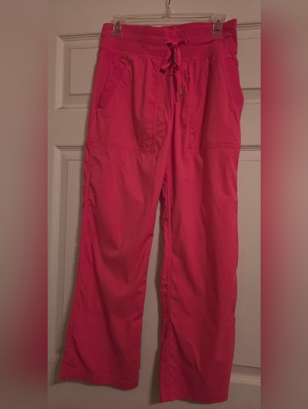 Lulemon Women's Salmon Colored Drawstring Utility Pants, Sizw 6 EUC